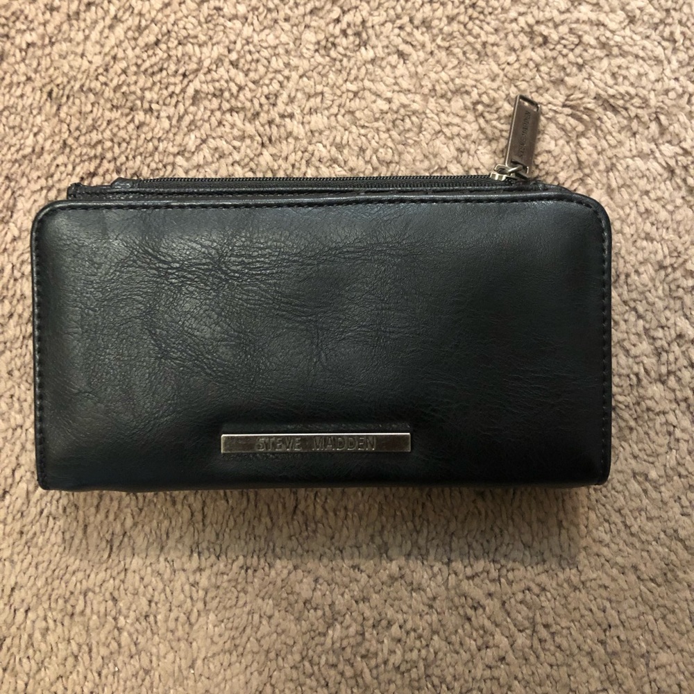New without tags Black Steve Madden wallet